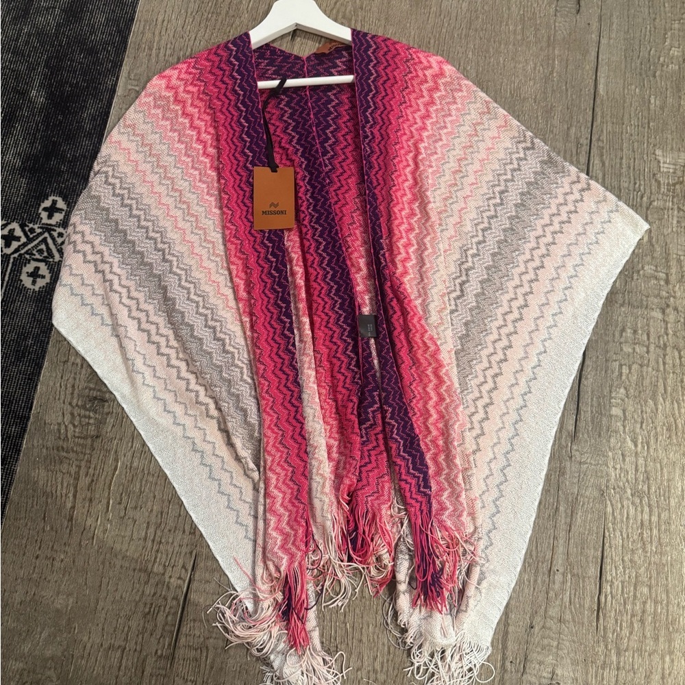 Missoni Fringed Cape (Shawl). - Picture 7 of 10